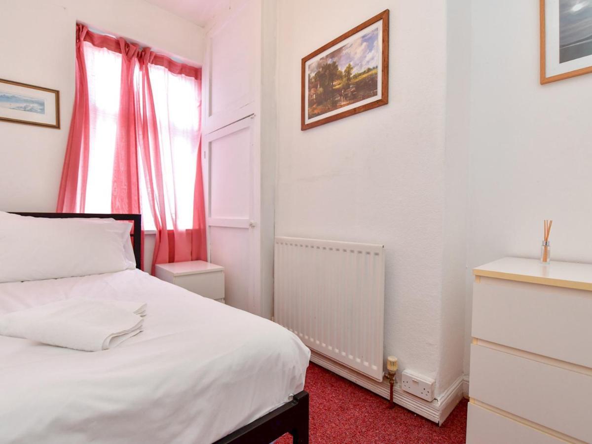 Pass The Keys Perfectly Located 3 Bed Home Close To The City Кардіфф Екстер'єр фото